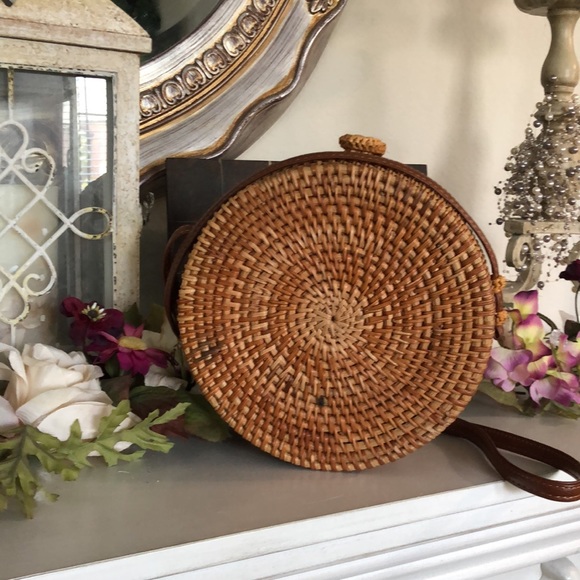 DONATED… JELAVU Alta Rattan tan/brown leather crossbody - Picture 4 of 8